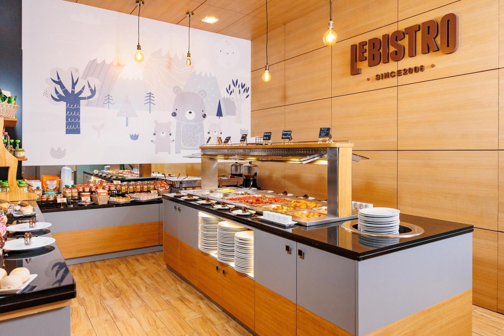 Lucky Bansko Aparthotel Spa & Relax Kültér fotó Bistro